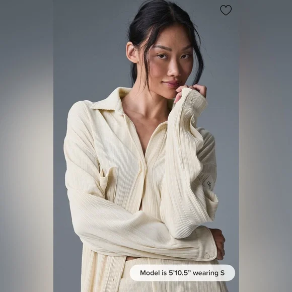 Alo Micro Plisse Shirt Dress, Oat Milk, Size Medium - Picture 2 of 6